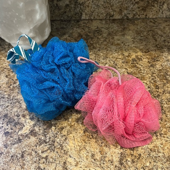 NWOT Pink and Blue Bath Loofahs Bath & Body Works - Picture 2 of 3